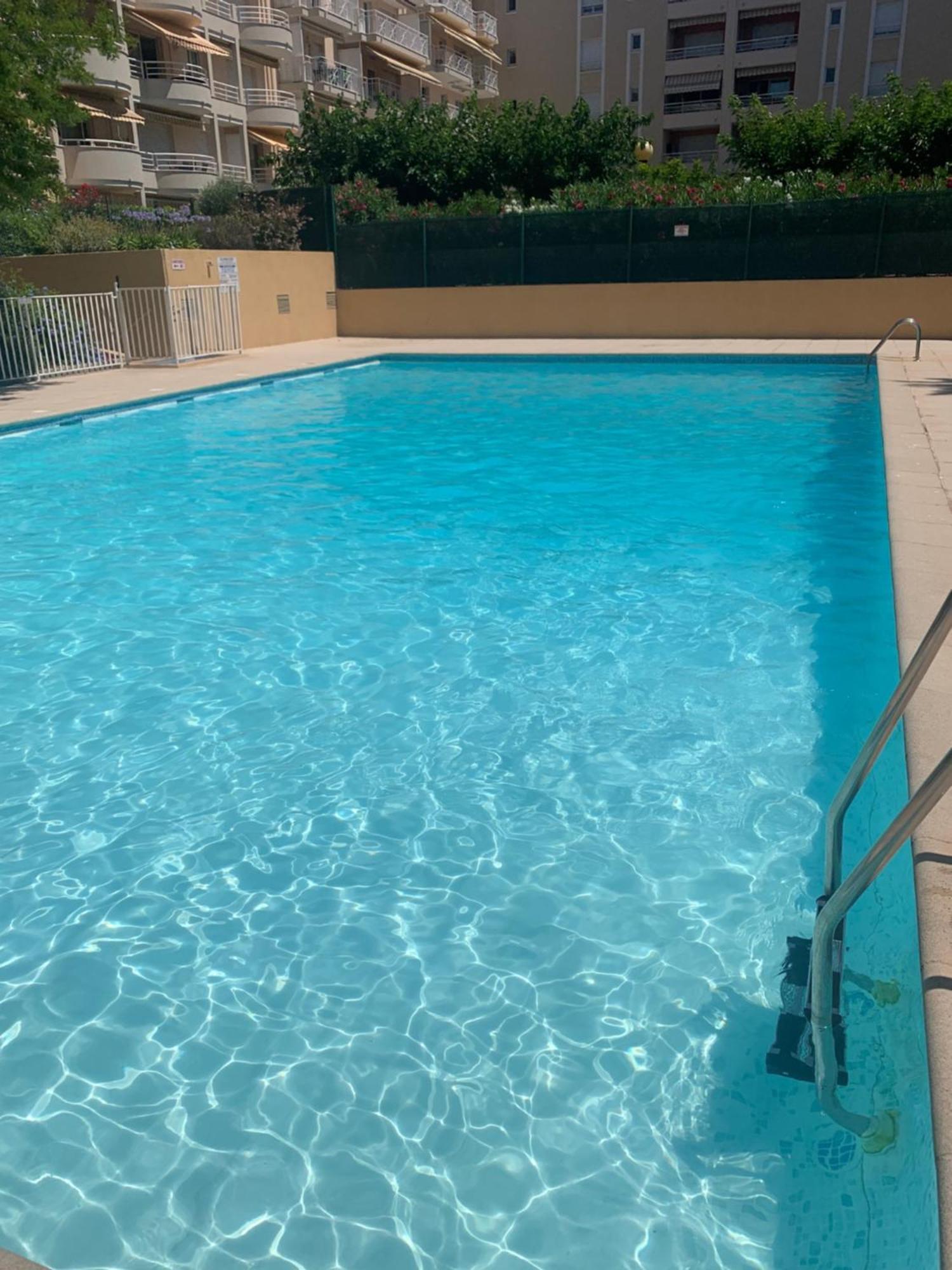 Idealement Situe * Saint-Raphael (Var)